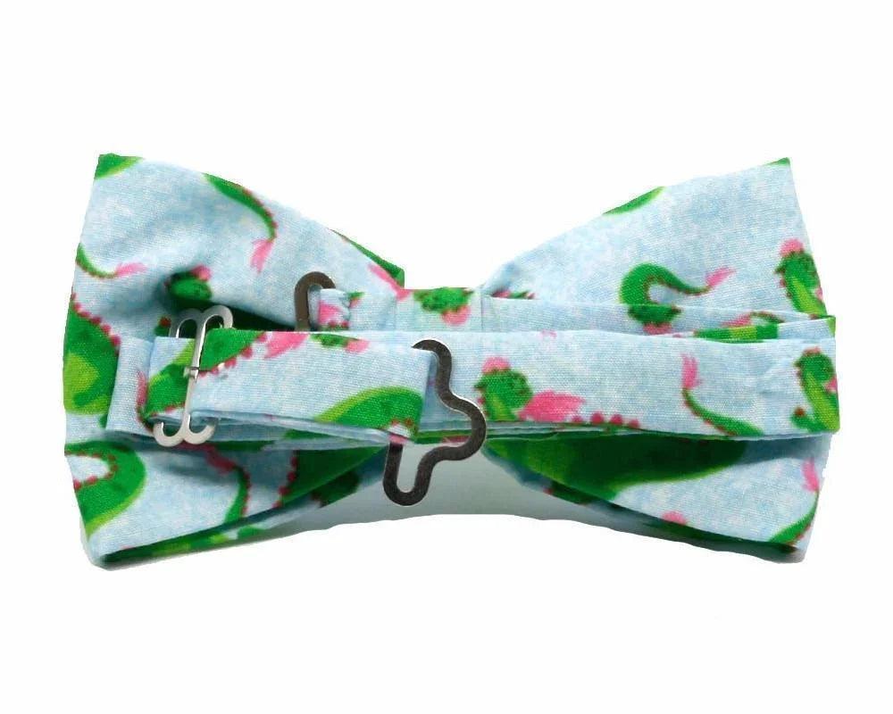 Pajarita azul con estampado de dragones verdes y rosas, accesorio original para hombre y niño friki