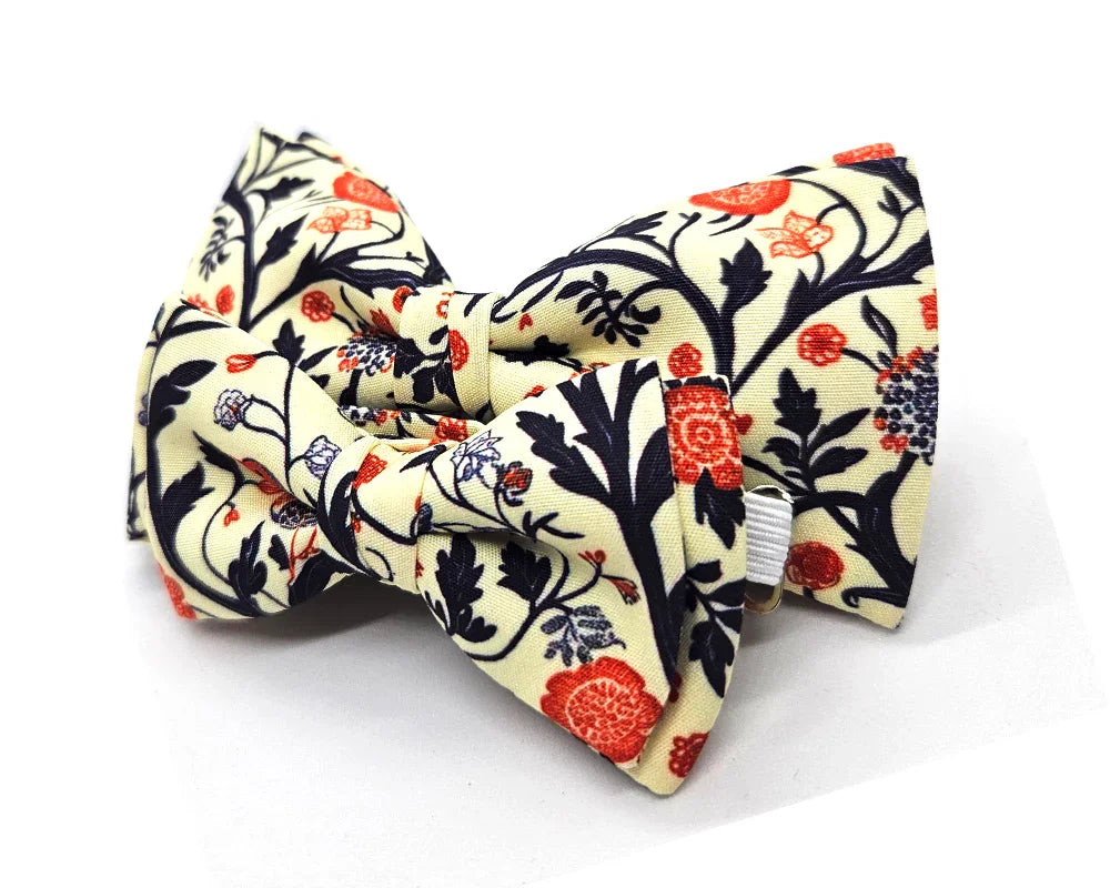 Pajarita Fondo Crema y Flores Rojas 🆕